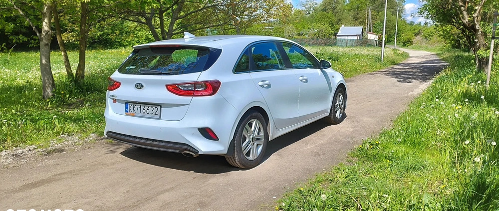 Kia Ceed cena 57000 przebieg: 150000, rok produkcji 2019 z Kraków małe 301